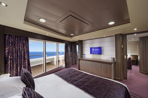 Royal Suite Yacht Club YC3